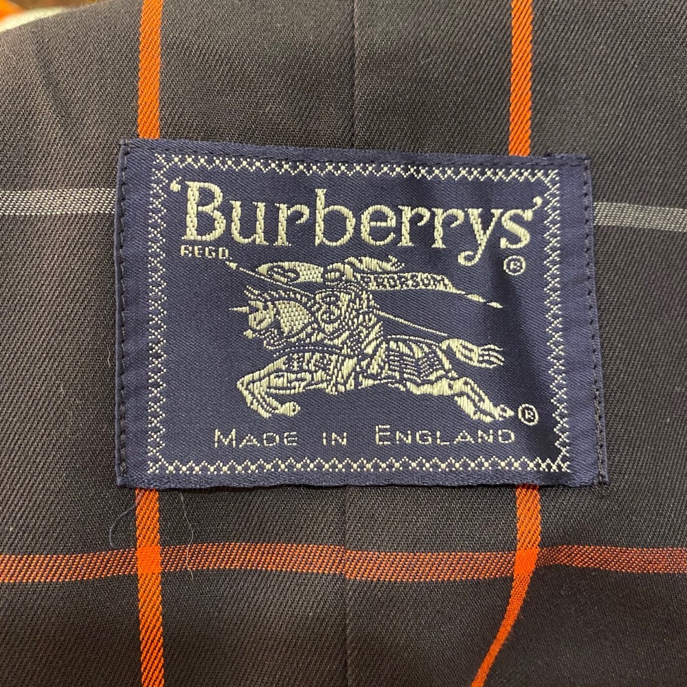 Vintage 80s Burberry’s Trench Coat